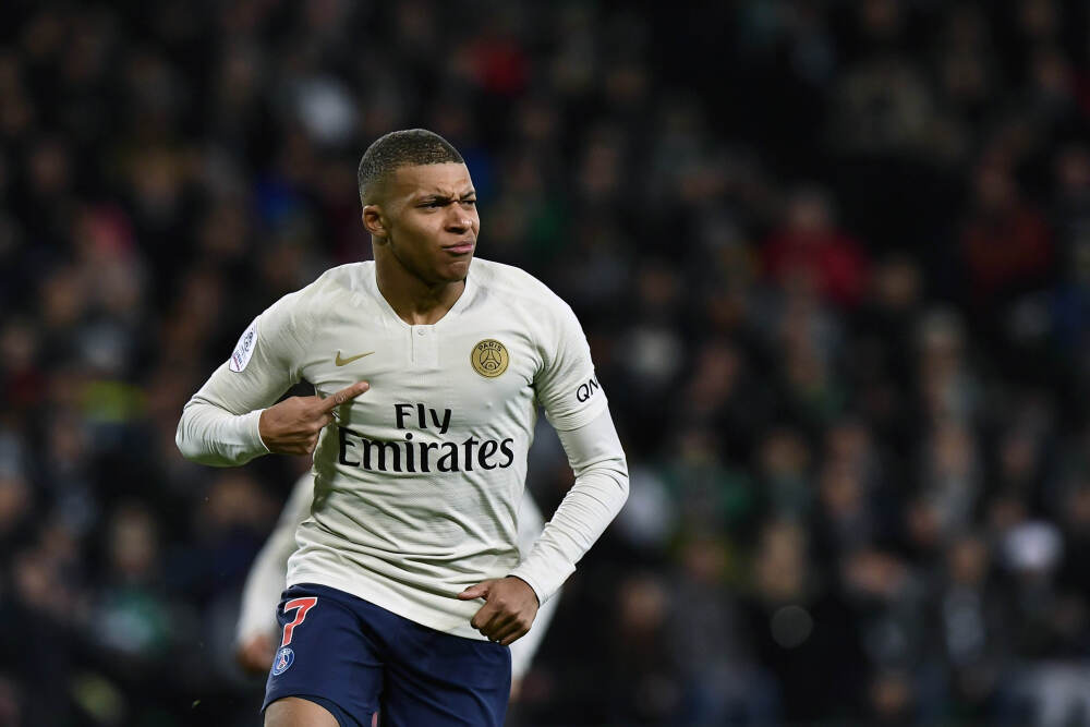 已经率队5次夺冠！多名弗拉门戈球员呼吁续约主帅费利佩·路易斯